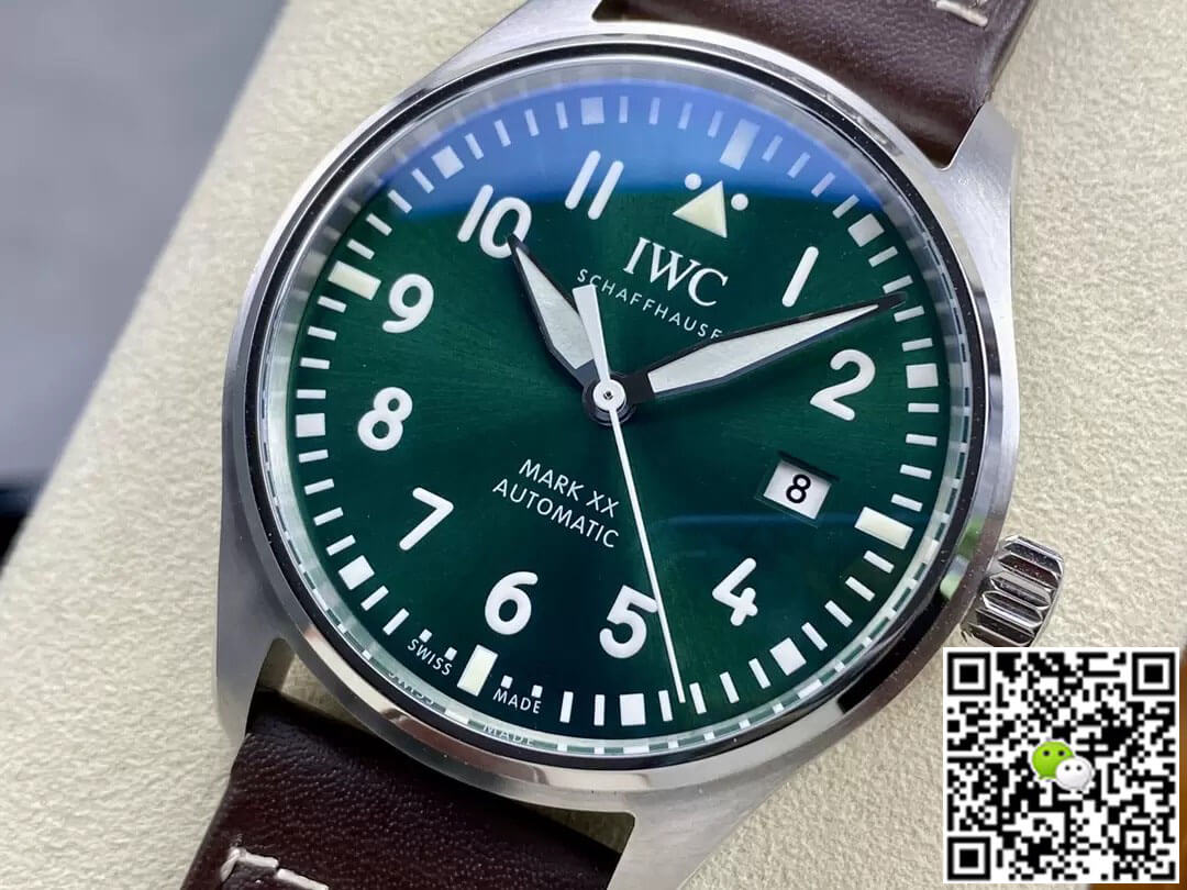 Replica IWC Pilot IW328205 1:1 Best Edition M+ Factory Brown Strap