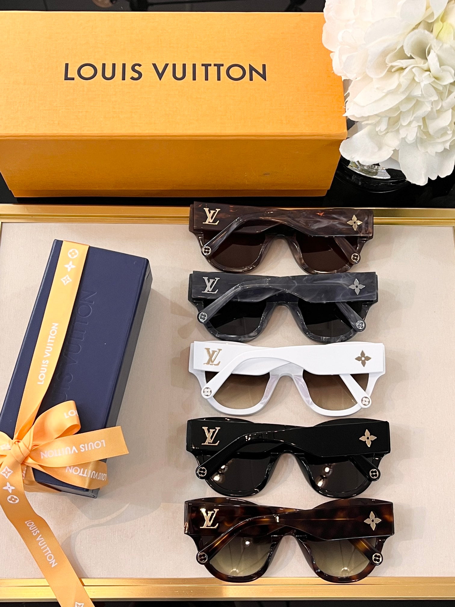 L0vis Vvtt0n Sunglasses