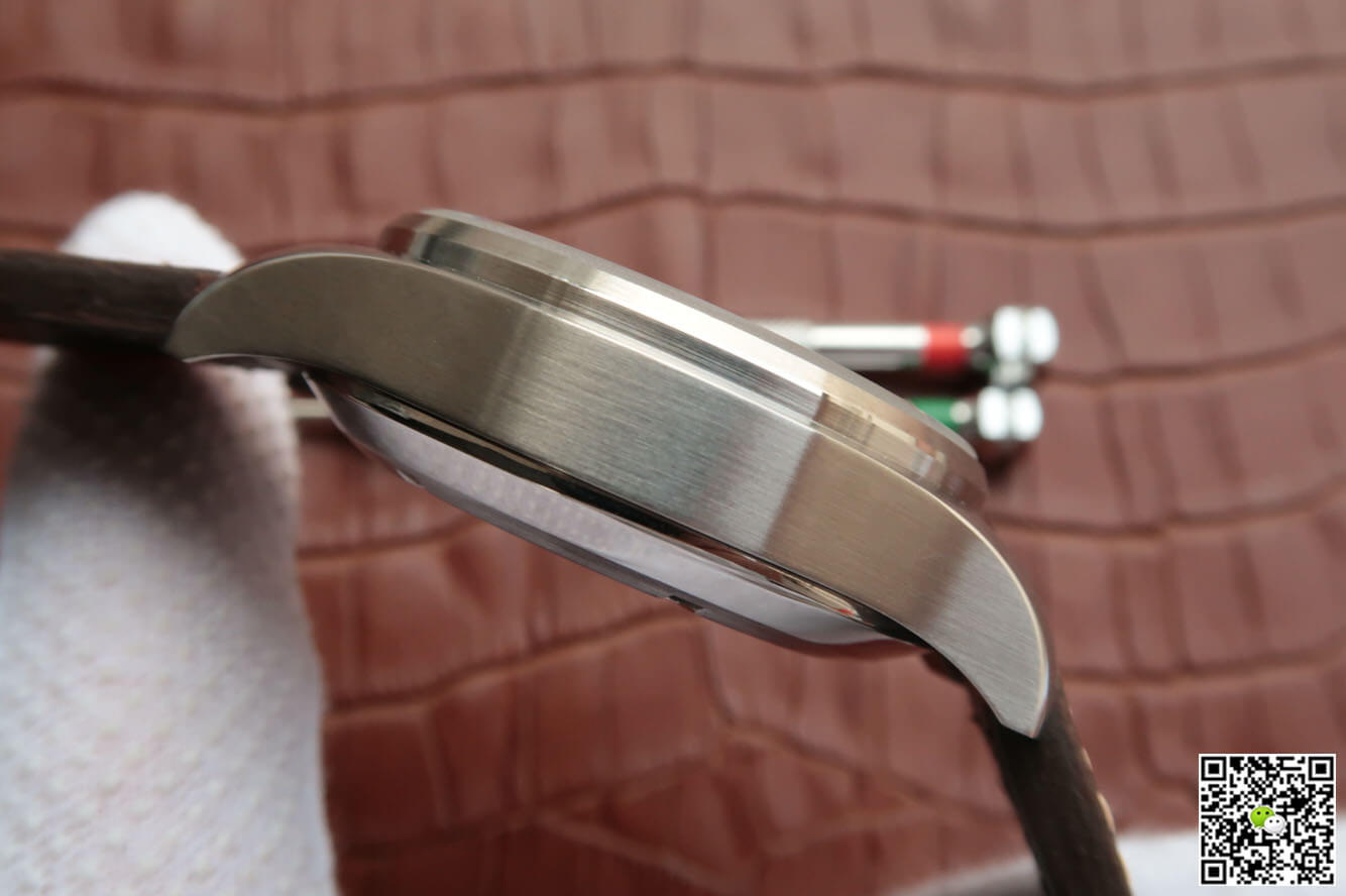 Replica IWC Pilot IW377706 1:1 Best Edition ZF Factory Blue Dial