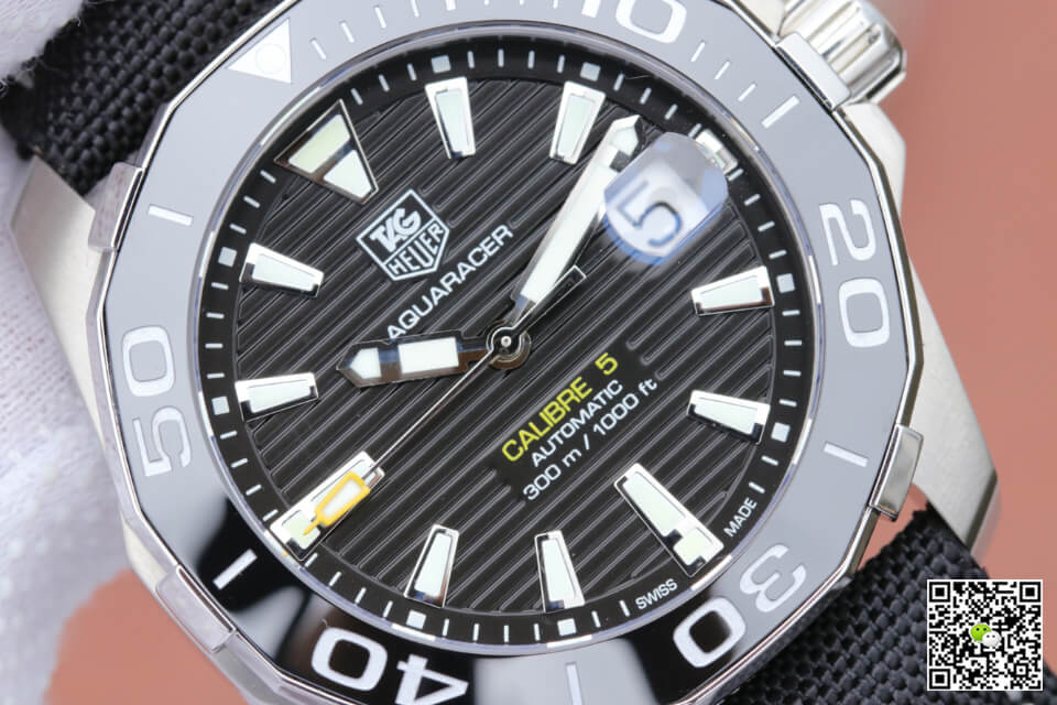 Replica Tag Heuer Aquaracer 300M WAY211A.FC6362 1:1 Best Edition V6 Factory Black Dial