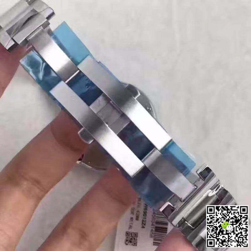 Replica Ballon Bleu De Ca*t1er W6920042 V6 Factory Mechanical Watches 1:1 Best Edition Swiss ETA2824-2 Black Dial