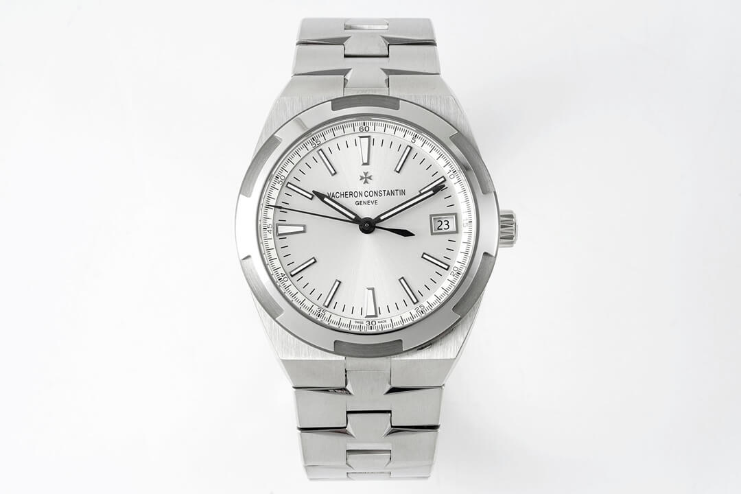 Replica Vacheron C0nstan1n Overseas 4500V/110A-B126 1:1 Best Edition ZF Factory Silvery White Dial