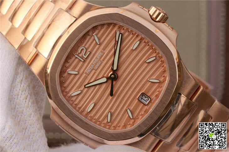 Replica Pat*k Phi1i*pe Nautilus Ladies 7118-1R-010 1:1 Best Edition PF Factory Rose Gold
