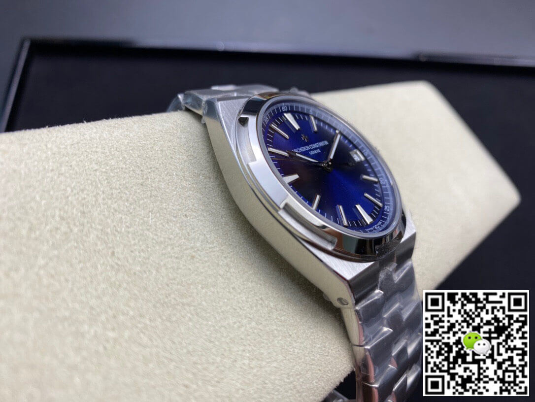 Replica Vacheron C0nstan1n Overseas 4500V/110A-B128 1:1 Best Edition 8F Factory Blue Dial