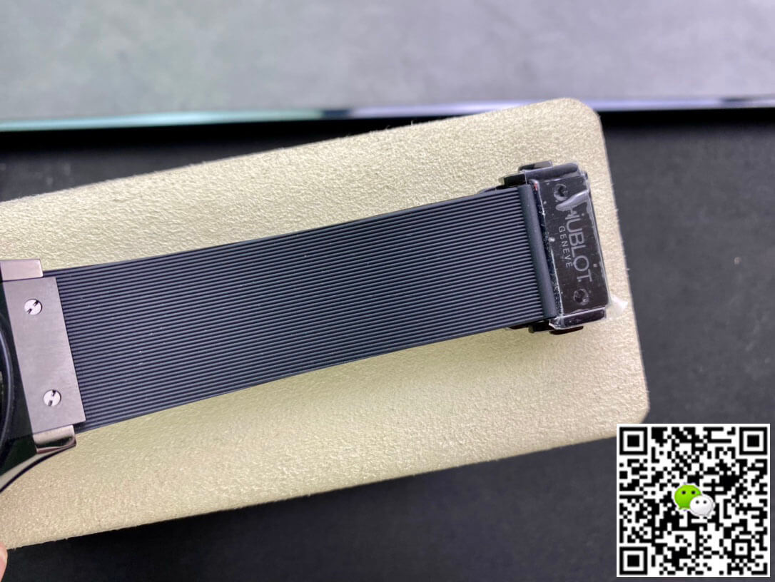 Replica Hublot Classic Fusion Takashi Murakami 507.CX.9000.RX.TAK21 1:1 Best Edition Sunflower Black Dial