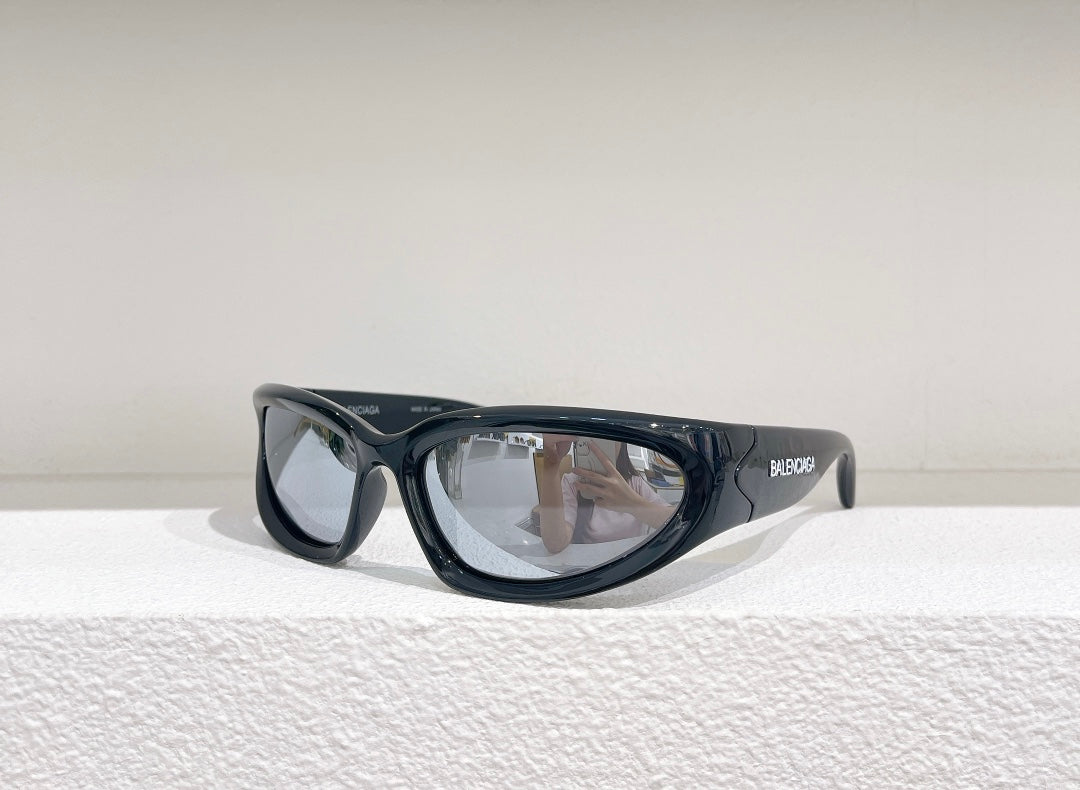 Ba1en*iaga Sunglasses Dupe