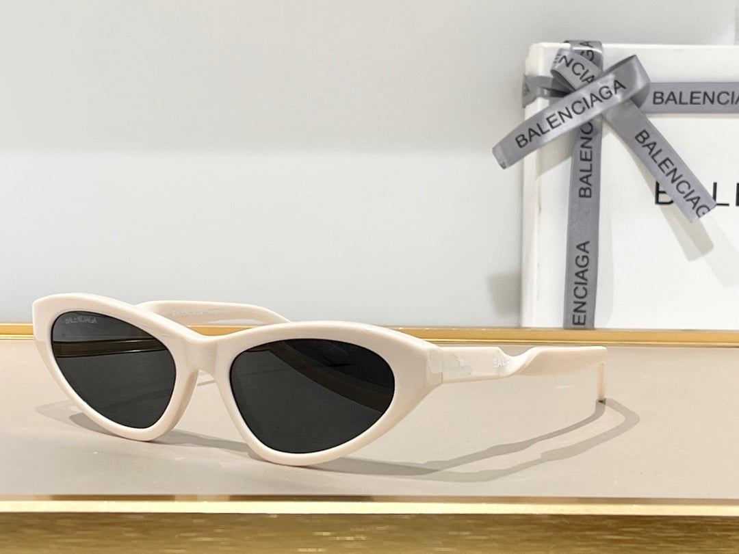 Ba1en*iaga Sunglasses Dupe