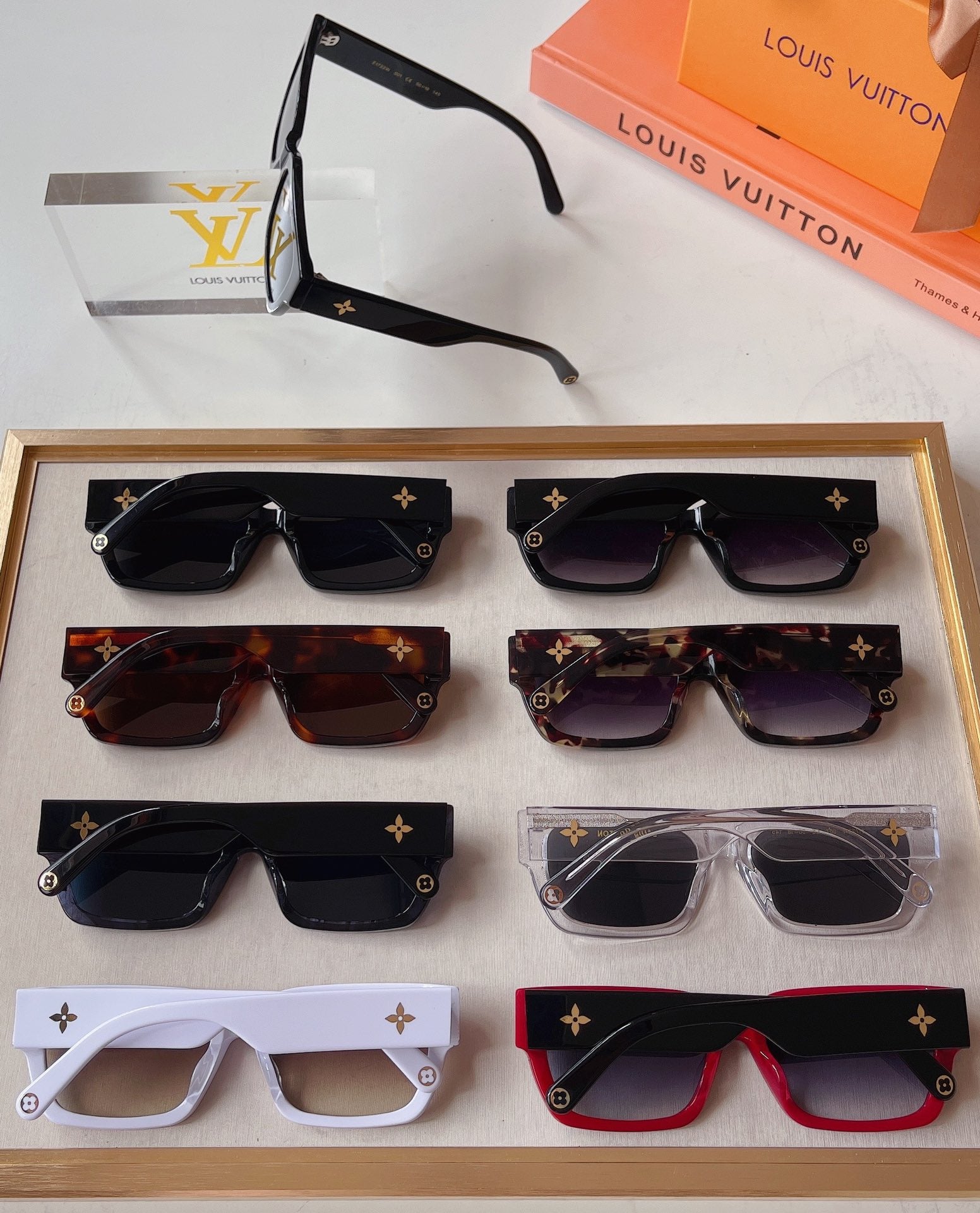 L0vis Vvtt0n Sunglasses