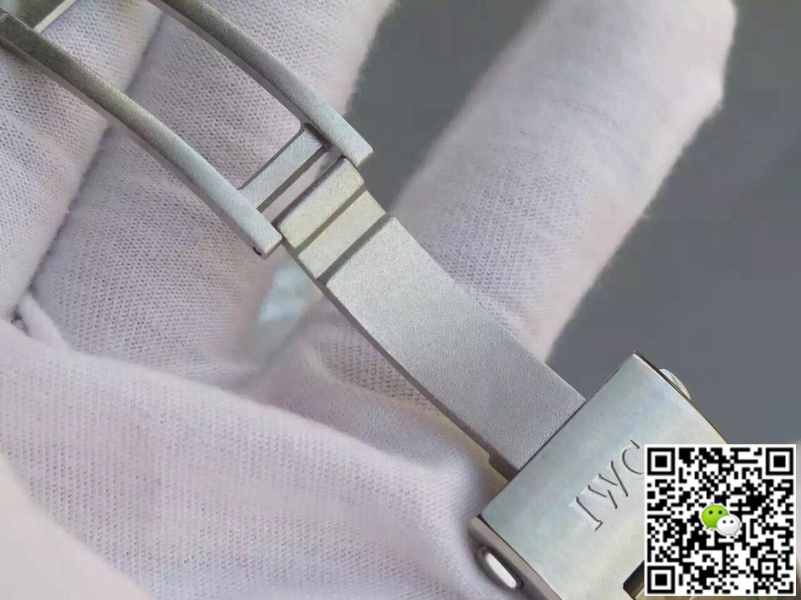 Replica IWC Aquatimer IW376804 1:1 Best Edition V6 Factory Black Dial