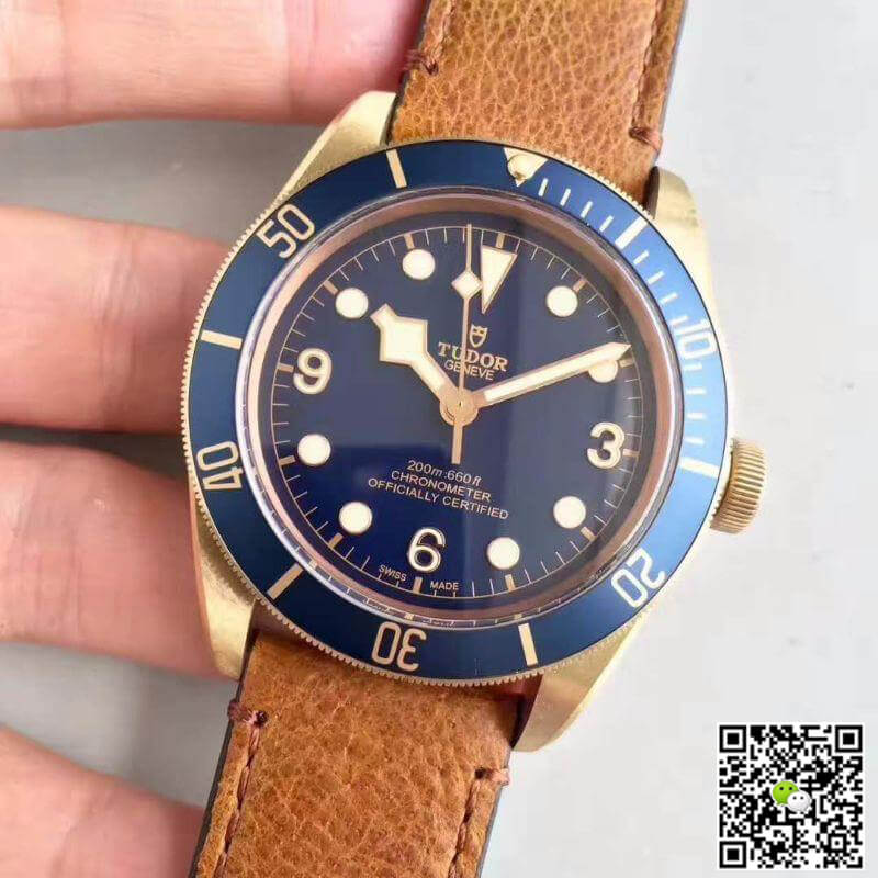 TUDOR Replica Heritage Black Bay M79250BM ZF Factory 1:1 Best Edition Swiss ETA2824-2 S*perlumed Dome-shaped Blue Dial