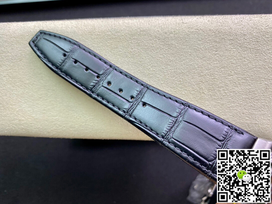 Replica Vacheron C0nstan1n Overseas 4300V 1:1 Best Edition 8F Factory Leather Strap