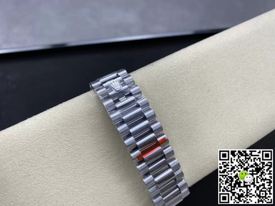 Replica R01ex Day Date M228236 1:1 Best Edition GM Factory V2 Middle Eastern Blue Dial