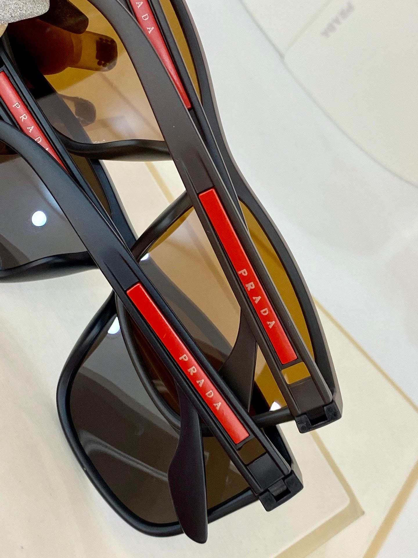 Pra*a Sunglasses Dupe Replica Pra*a Sunglasses