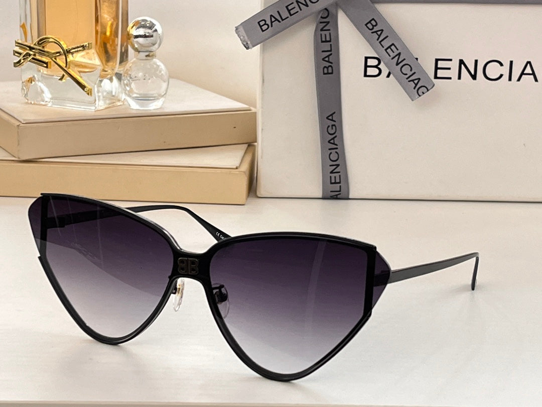 Ba1en*iaga Sunglasses Dupe