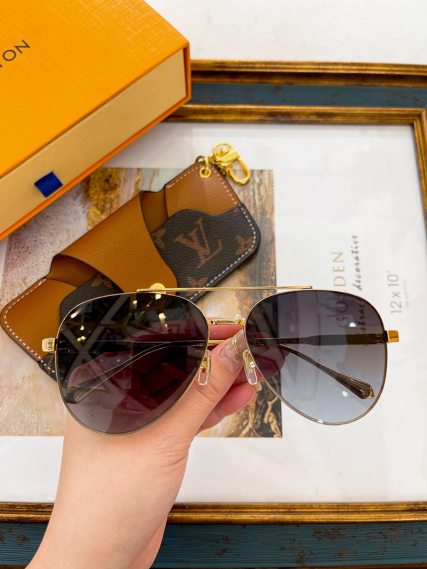 L0vis Vvtt0n Sunglasses