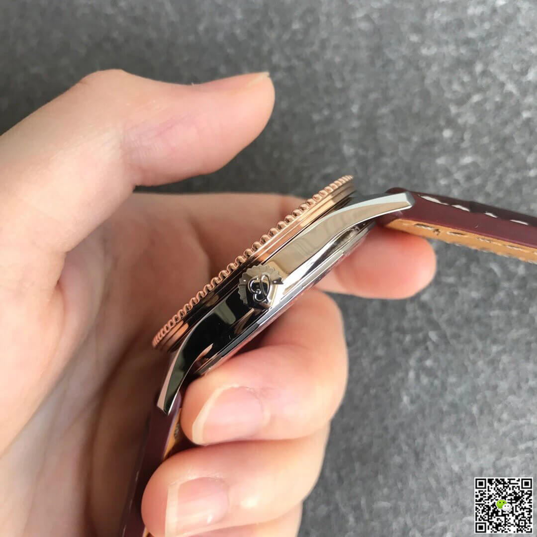 Replica Breitling Navitimer 1 U17326211M1P2 1:1 Best Edition V7 Factory Cowhide Strap