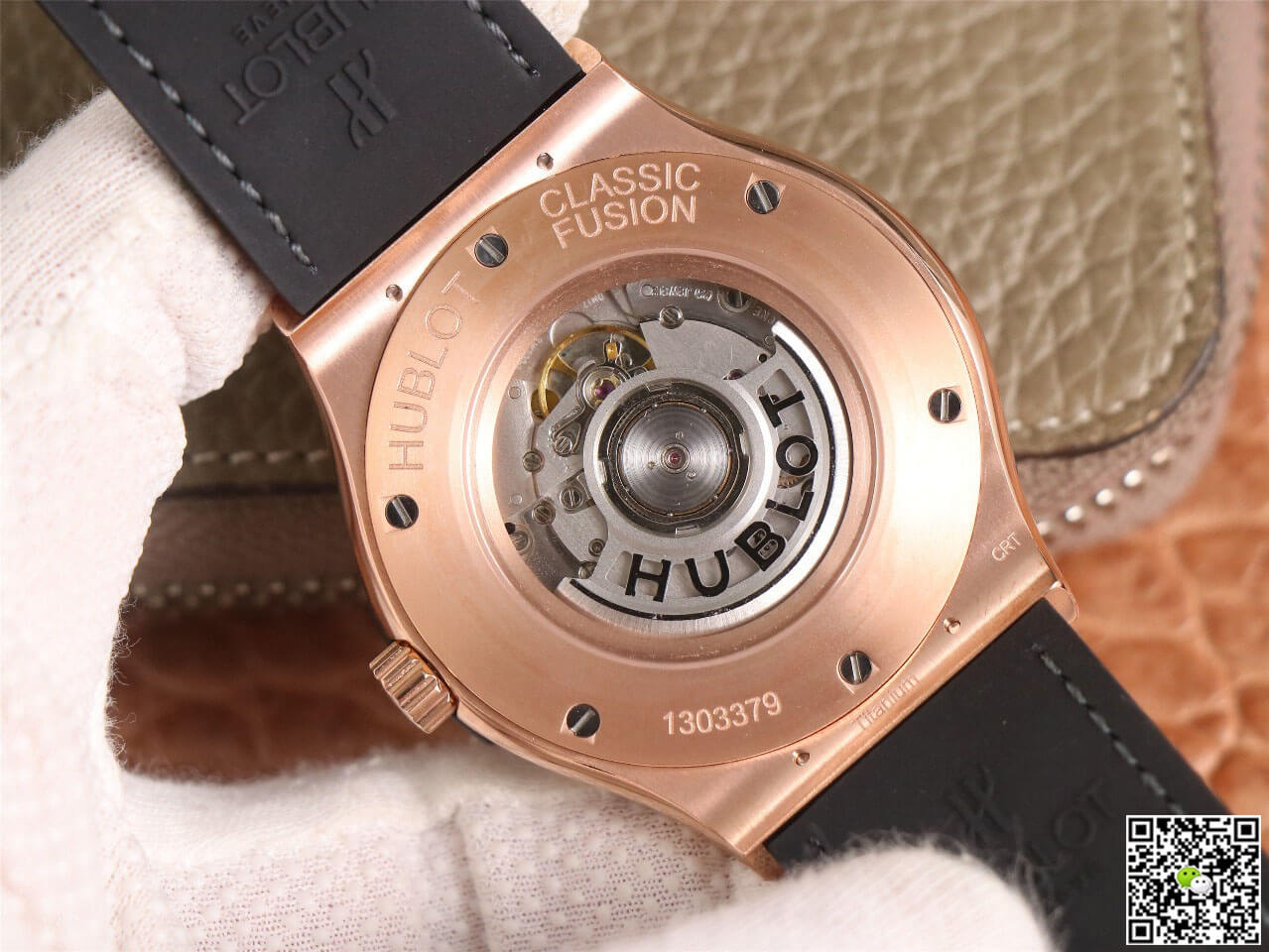 Replica Hublot Classic Fusion 511.OX.1181.LR 1:1 Best Edition WWF Factory Rose Gold Black Dial