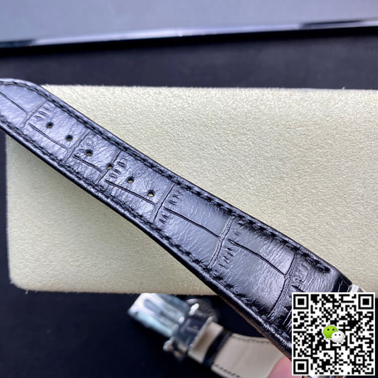 Replica Pat*k Phi1i*pe Nautilus 5711 1:1 Best Edition 3K Factory White Dial Cowhide Strap