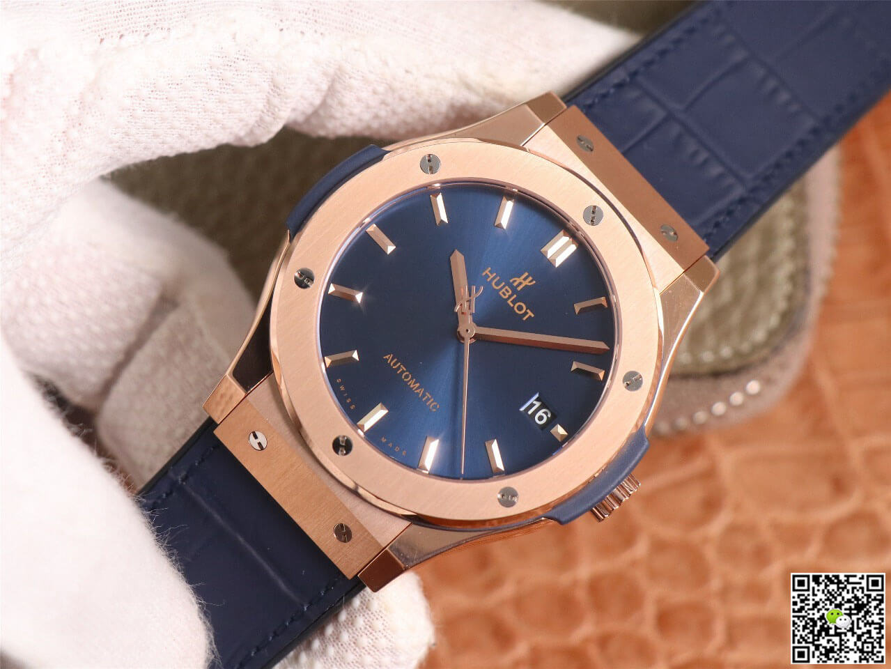 Replica Hublot Classic Fusion 511.OX.7180.LR 1:1 Best Edition WWF Factory Rose Gold