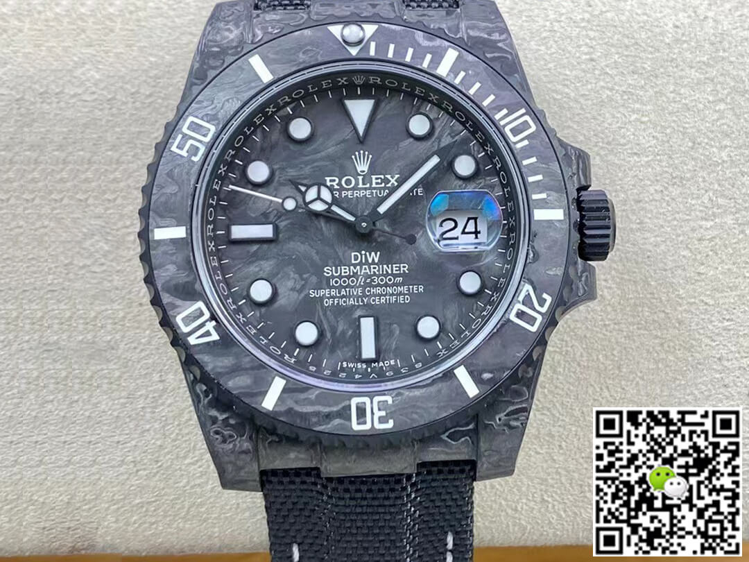R01ex Submariner Replica 1:1 Best Edition VS Factory DIW Carbon Fiber Dial