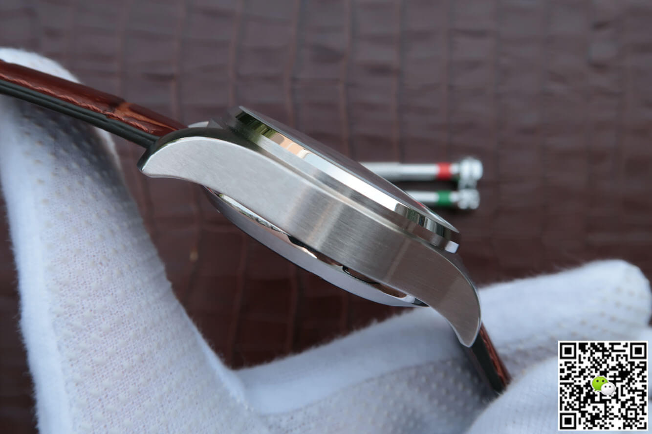 Replica IWC Pilot IW387808 1:1 Best Edition ZF Factory Black Dial