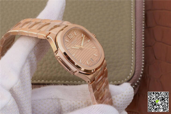 Replica Pat*k Phi1i*pe Nautilus Ladies 7118-1R-010 1:1 Best Edition PF Factory Rose Gold