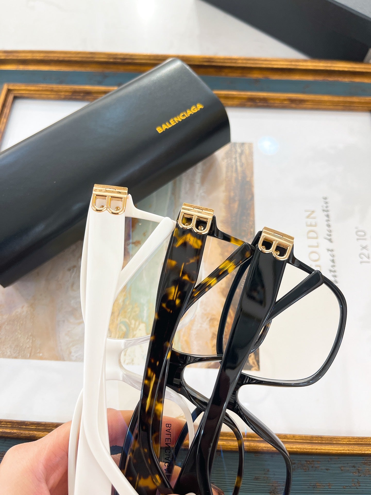 Ba1en*iaga Glasses