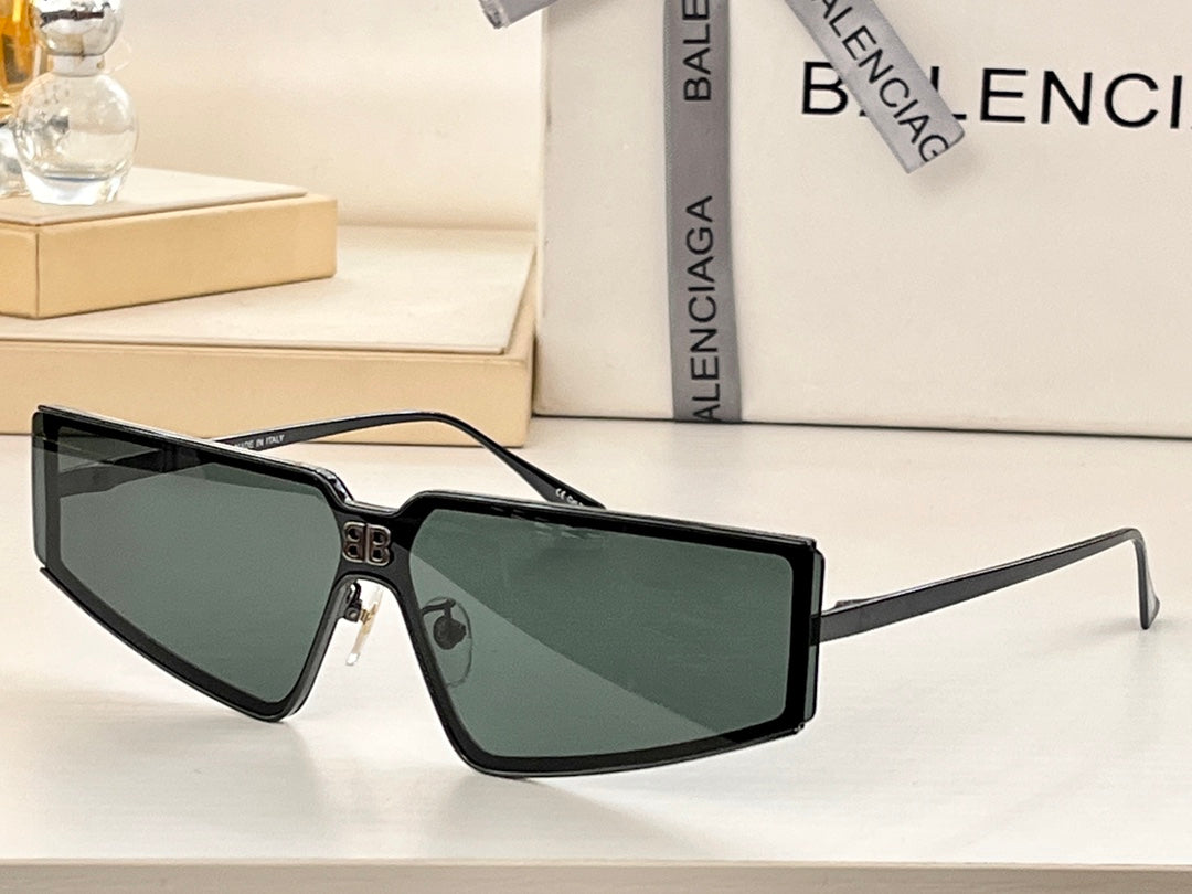 Ba1en*iaga Sunglasses Dupe
