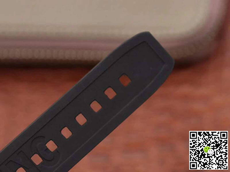 Breitling Replica S*perocean Abyss A1736402/BA29 ZF Factory Men Watches 1:1 Best Edition Swiss ETA2824