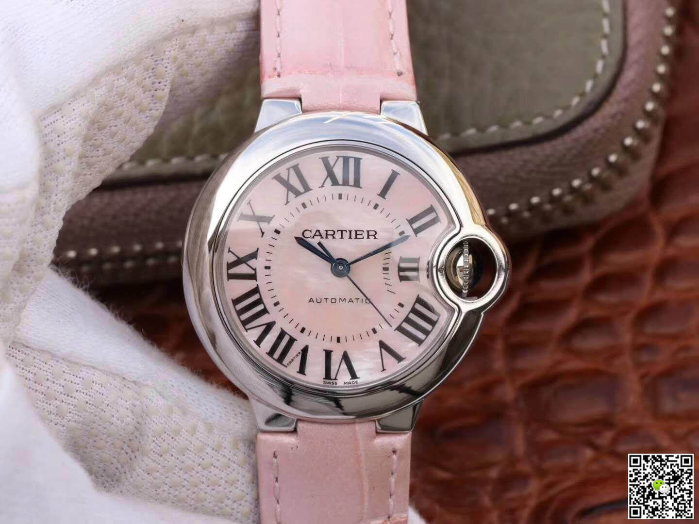 Replica Ballon Bleu De Ca*t1er 33 WSBB0002 V6 Factory 1:1 Best Edition Swiss ETA076