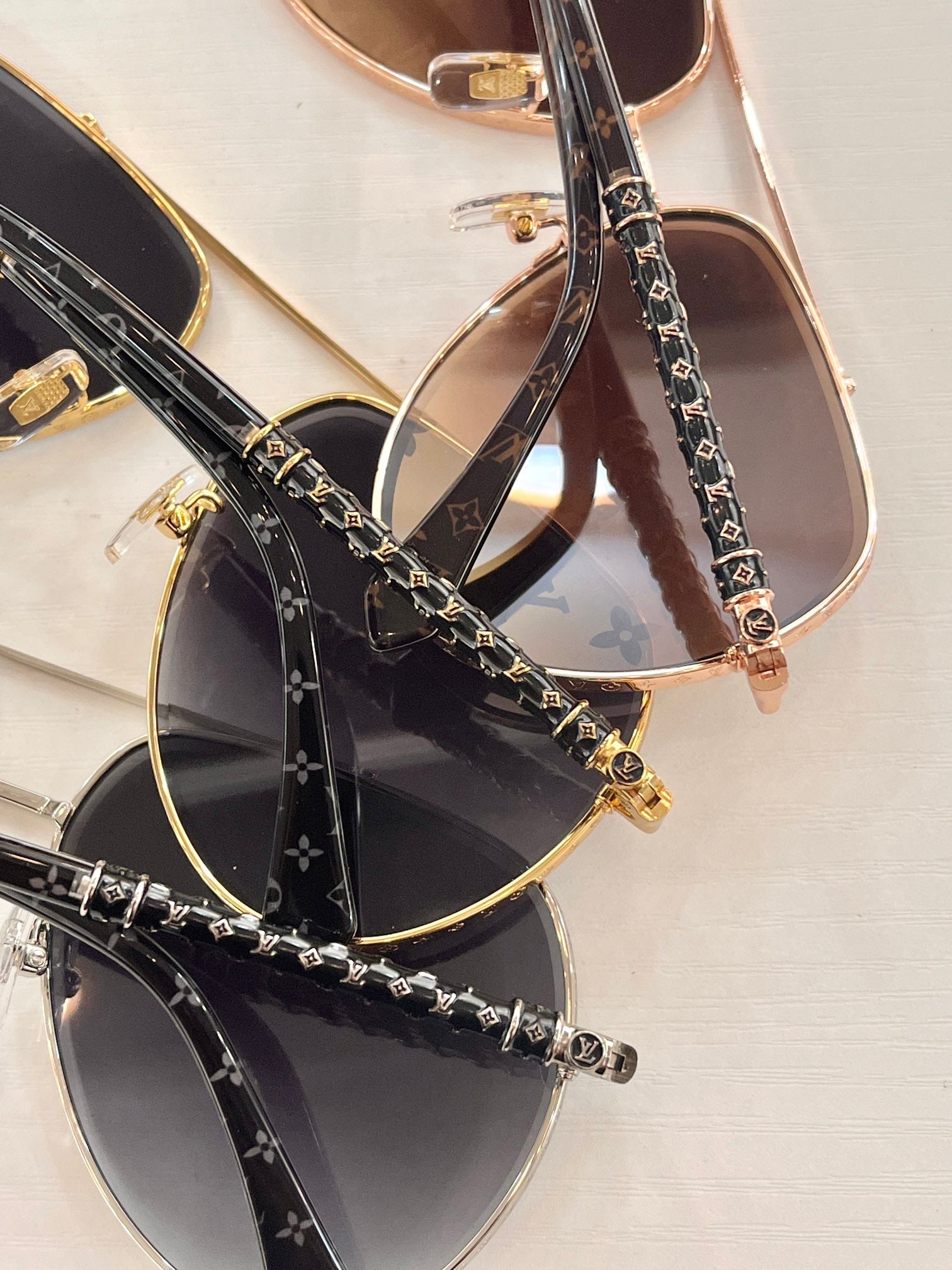 L0vis Vvtt0n Sunglasses