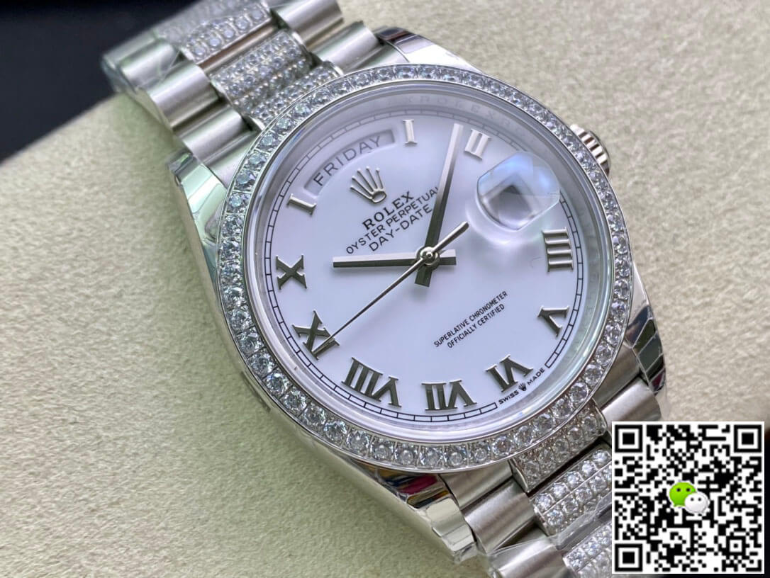 Replica R01ex Day Date M128349RBR-0026 1:1 Best Edition EW Factory White Dial
