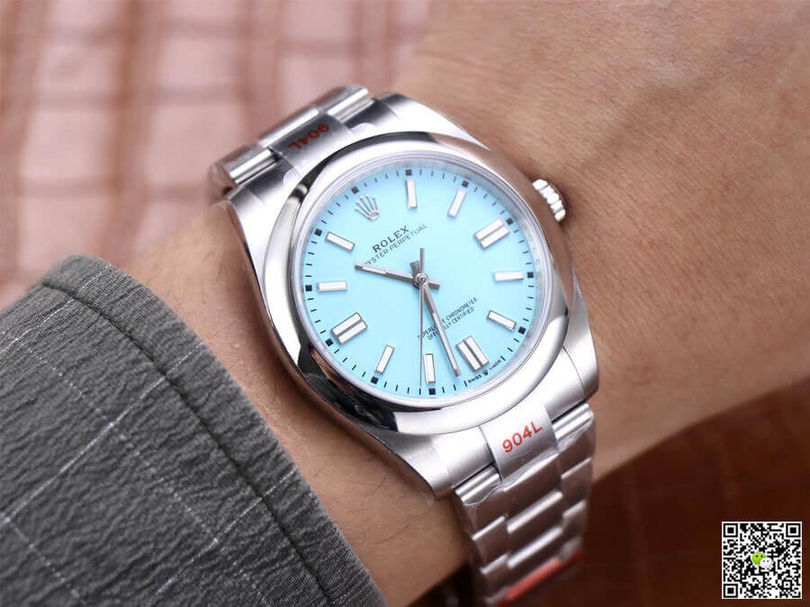 Replica R01ex Oyster Perpetual M124300-0006 1:1 Best Edition EW Factory Stainless Steel