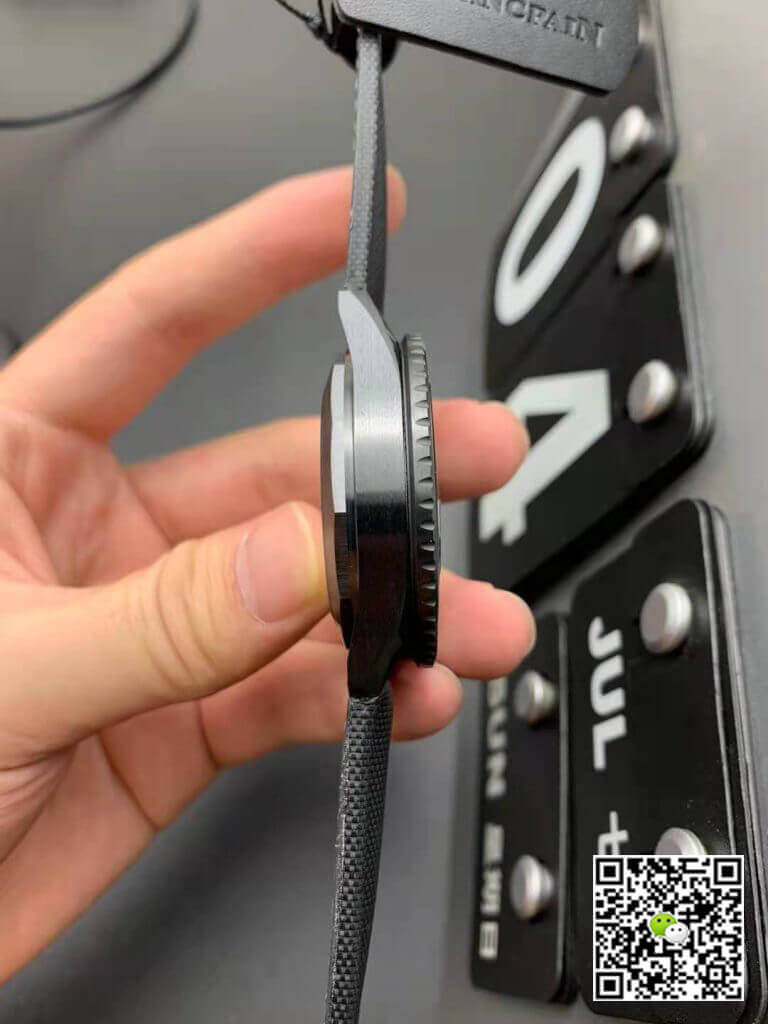 Replica Blancpain Fifty Fathoms Bathyscaphe Mokkarran 5005 0153 NABA 1:1 Best Edition GF Factory Green Dial