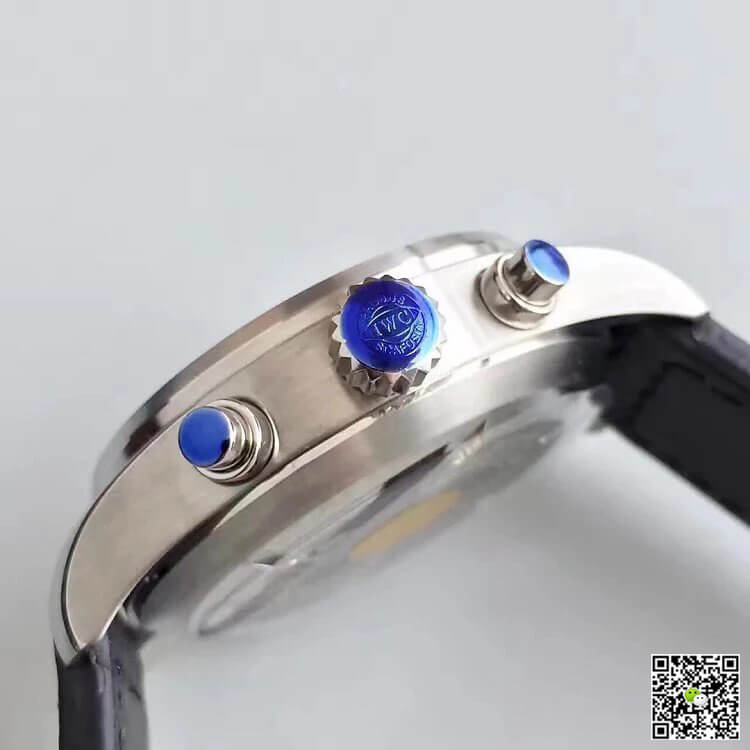 Replica IWC Pilot IW37777 1:1 Best Edition ZF Factory Black Dial