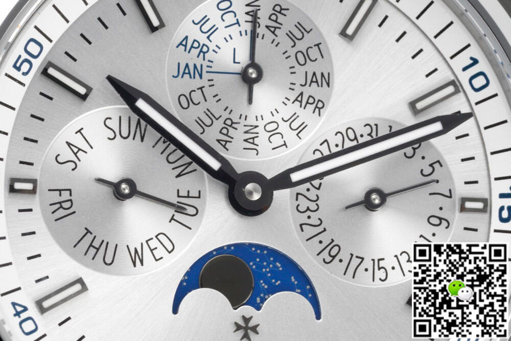 Replica Vacheron C0nstan1n Overseas 4300V 1:1 Best Edition 8F Factory V2 Silvery White Dial