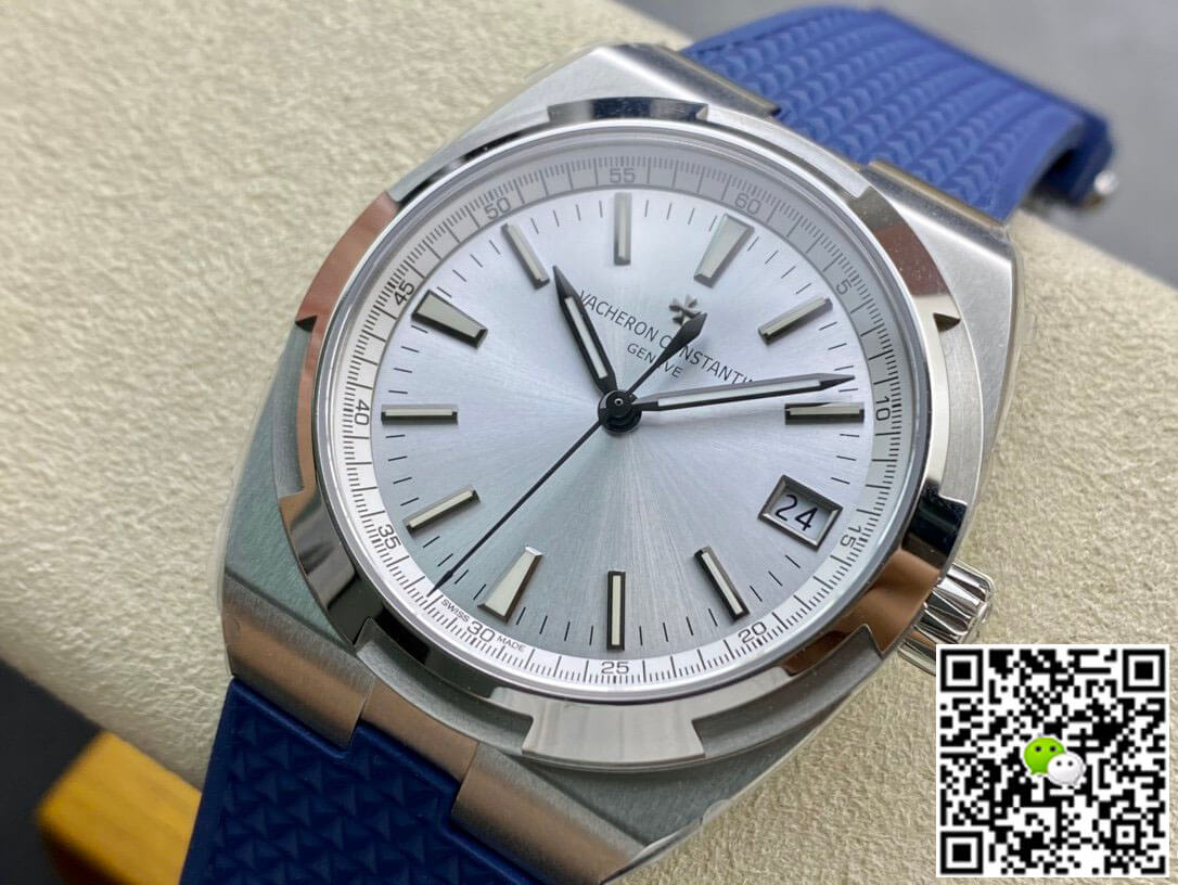 Replica Vacheron C0nstan1n Overseas 4500V 1:1 Best Edition 8F Factory Rubber Strap