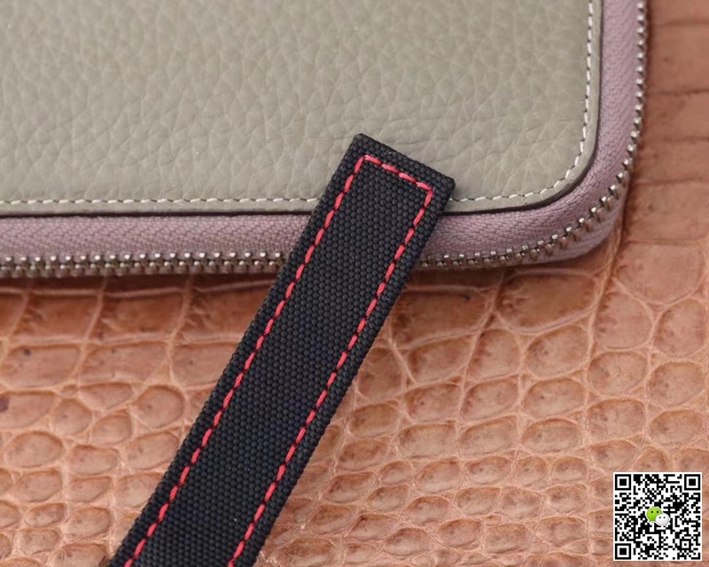 Replica Tag Heuer Aquaracer WAY208C.RHZ4937 1:1 Best Edition V6 Factory Black Dial Swiss ETA2824-2