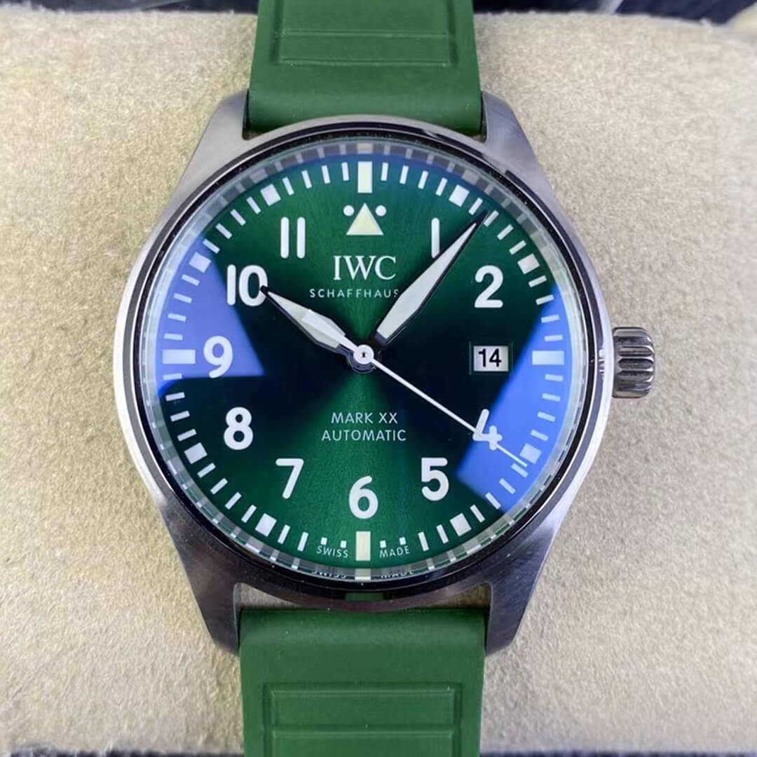 Replica IWC Pilot IW328205 1:1 Best Edition M+ Factory Green Dial