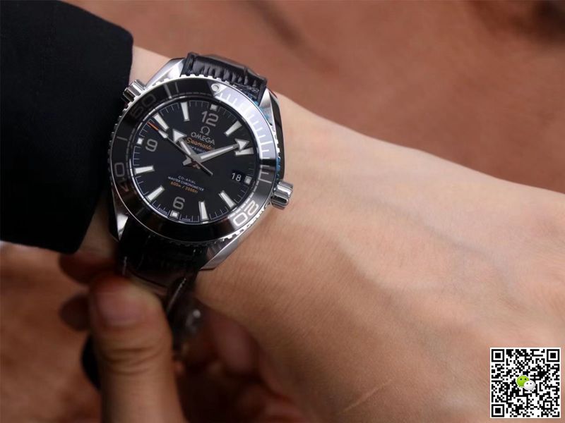 Replica 0me*ga Seamaster 215.33.40.20.01.001 Planet Ocean 600M 1:1 Best Edition VS Factory Black Dial Swiss ETA8800