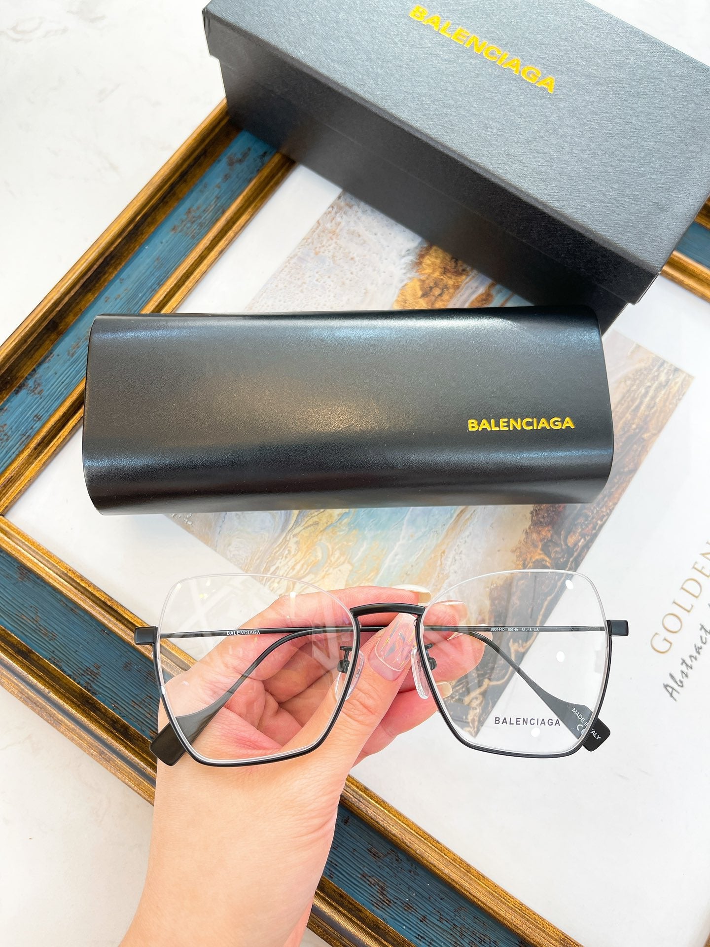 Ba1en*iaga Glasses