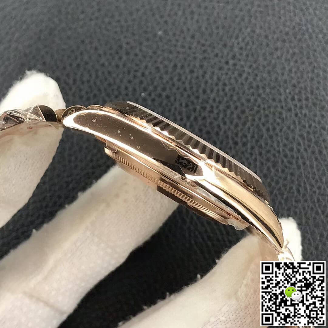 Replica R01ex Day Date M228238-0006 1:1 Best Edition EW Factory Gold Dial