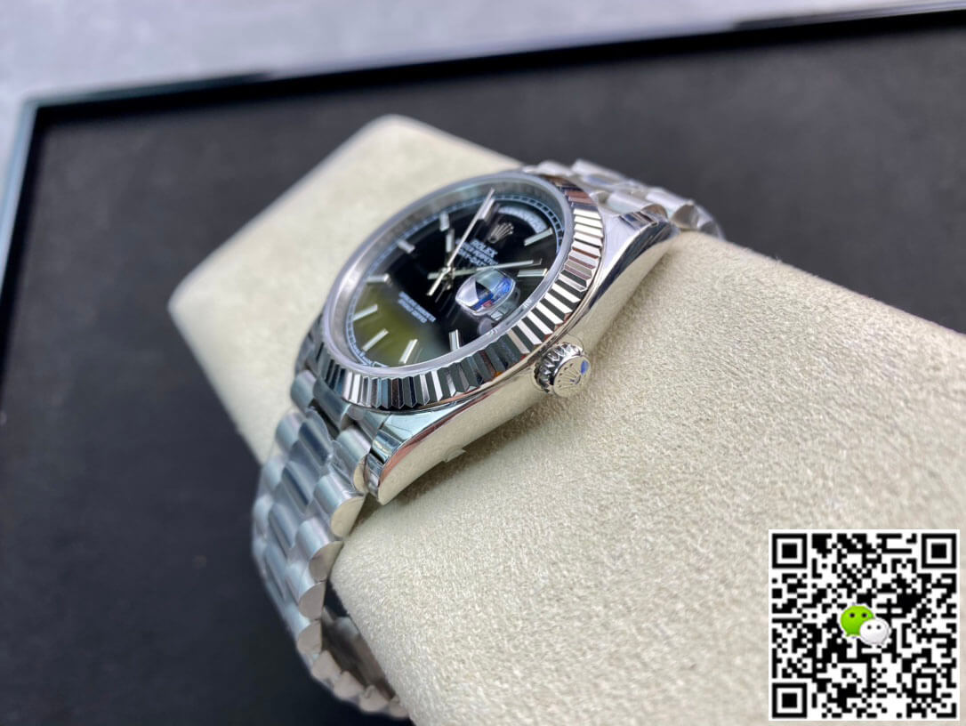 Replica R01ex Day Date M228236-0003 1:1 Best Edition EW Factory Black Dial