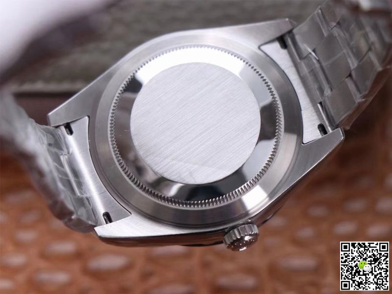 Replica R01ex Sky Dweller M326934-0001 1:1 Best Edition Noob Factory White Dial Swiss ETA9001