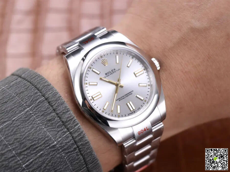 Replica R01ex Oyster Perpetual M124300-0001 41MM 1:1 Best Edition EW Factory Stainless Steel