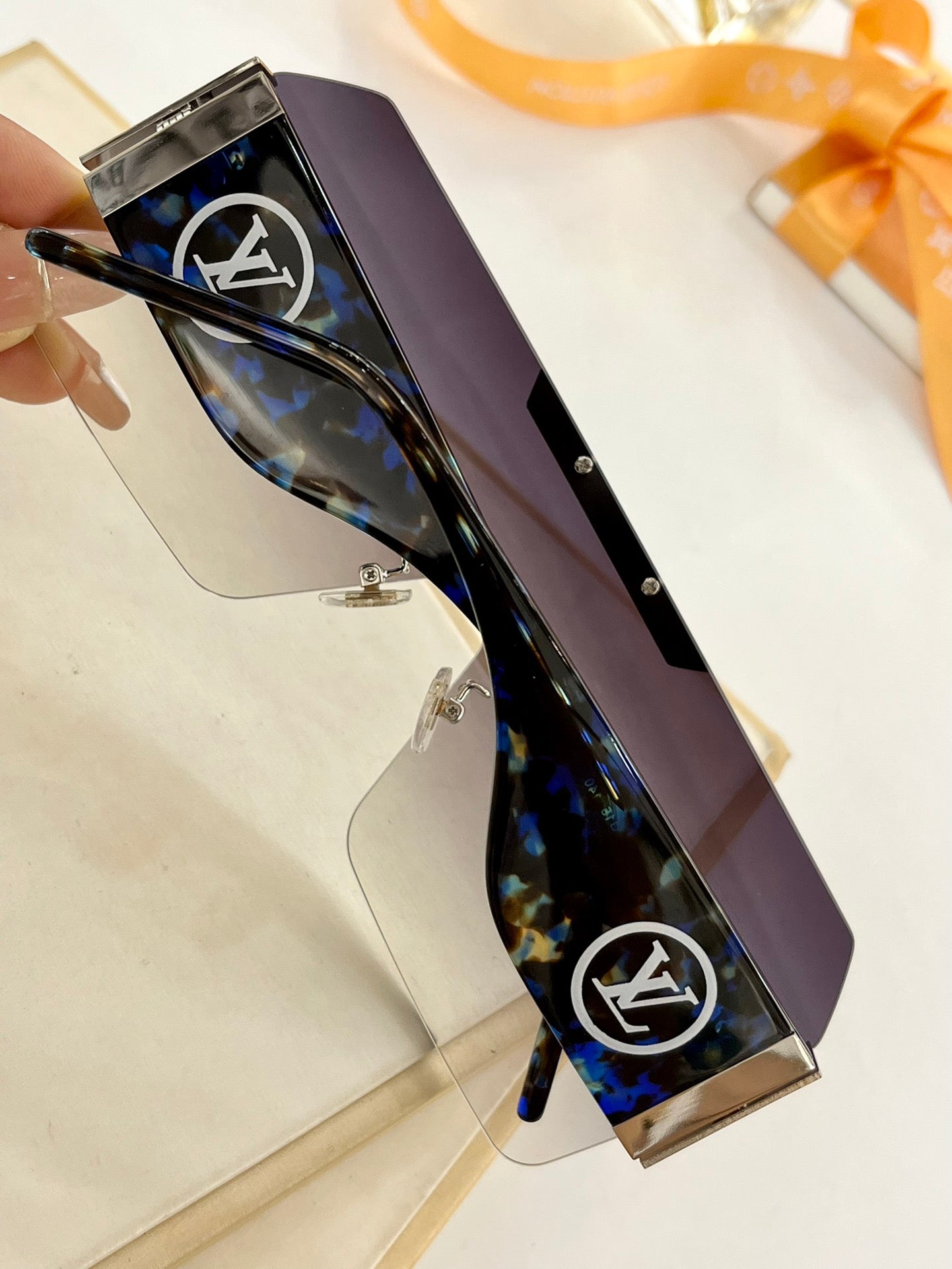 L0vis Vvtt0n Sunglasses