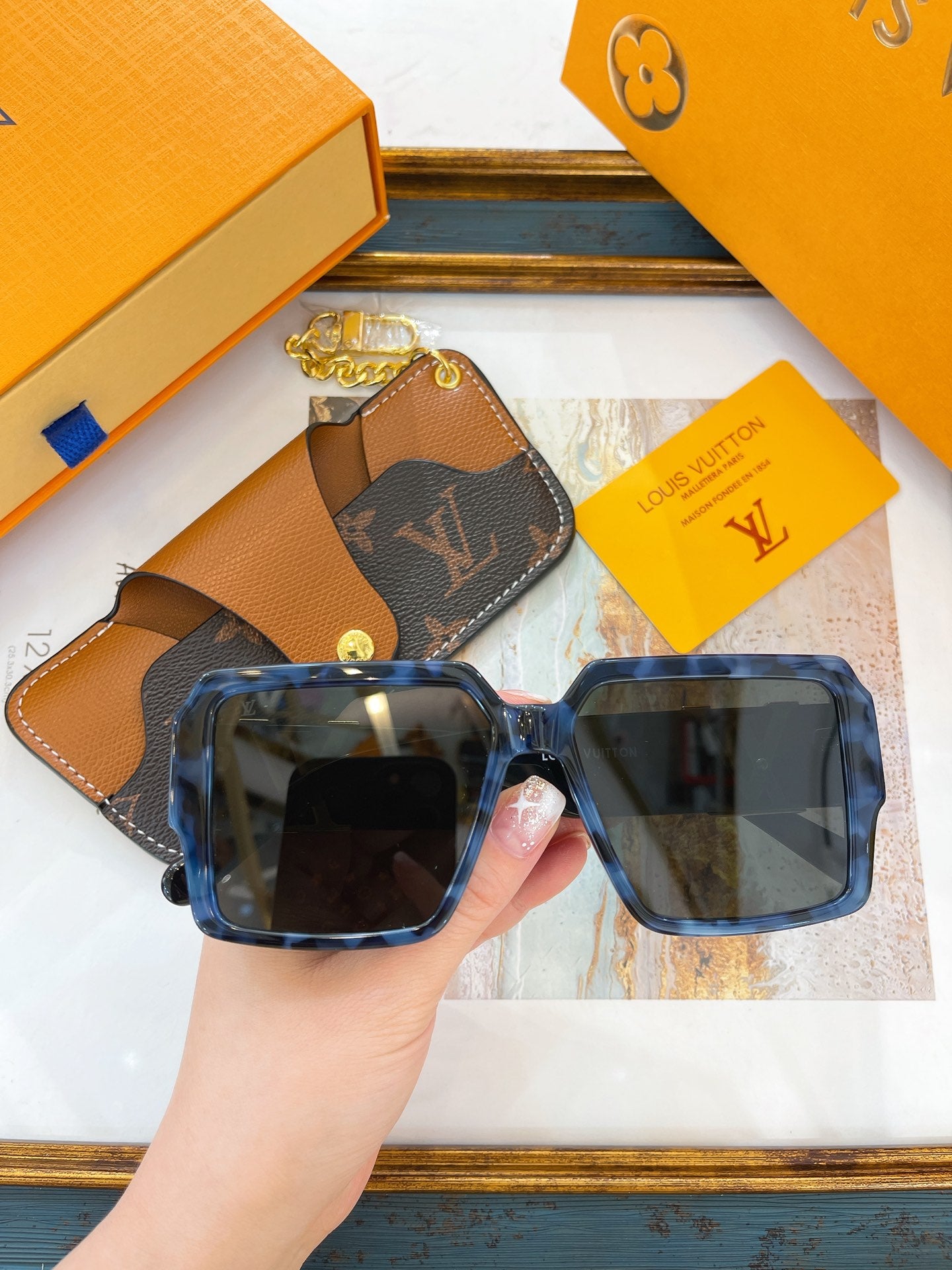 L0vis Vvtt0n Sunglasses