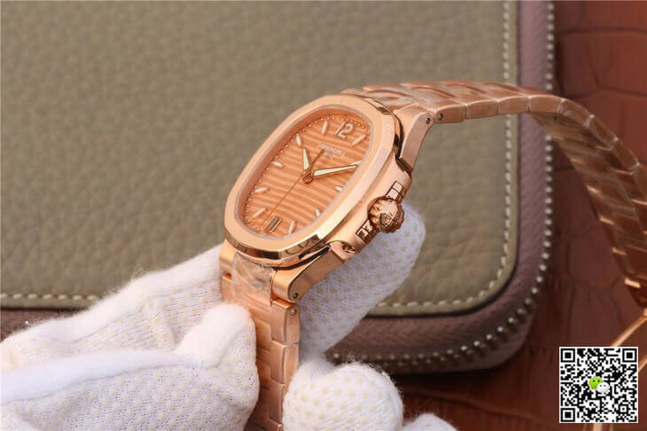 Replica Pat*k Phi1i*pe Nautilus Ladies 7118-1R-010 1:1 Best Edition PF Factory Rose Gold