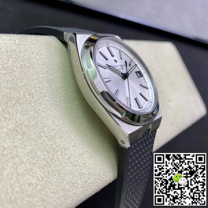Replica Vacheron C0nstan1n Overseas 4500V 1:1 Best Edition 8F Factory Black Strap
