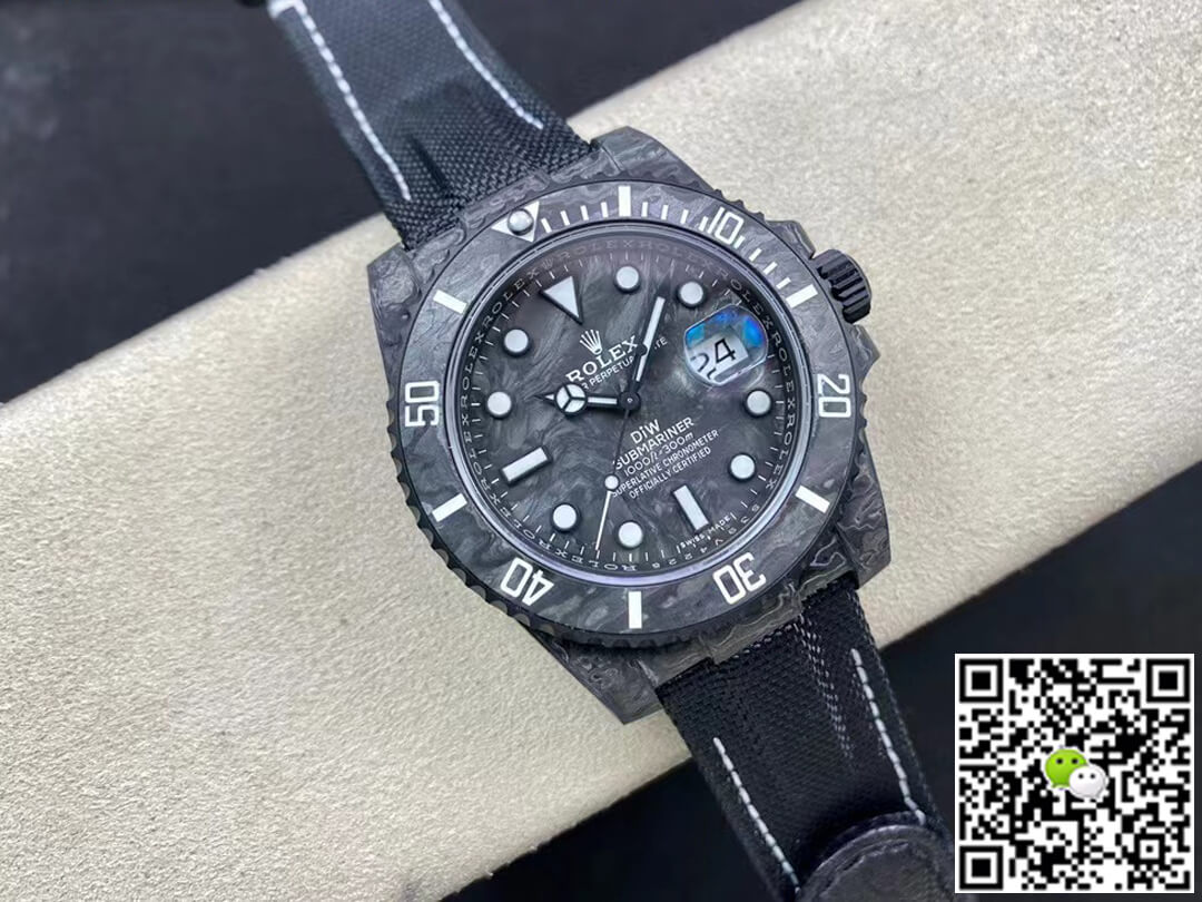 R01ex Submariner Replica 1:1 Best Edition VS Factory DIW Carbon Fiber Dial